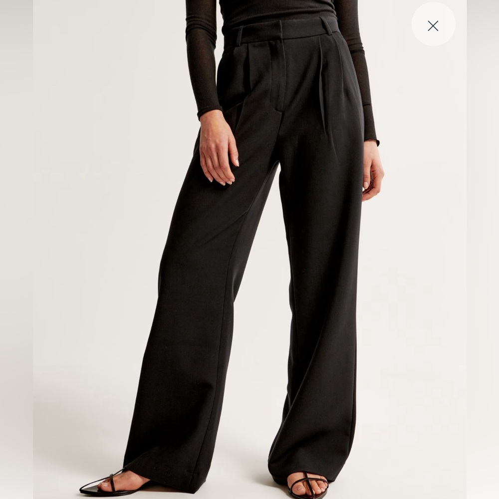 Abercrombie and fitch tailored Sloan pant- black, size 26, regular height.